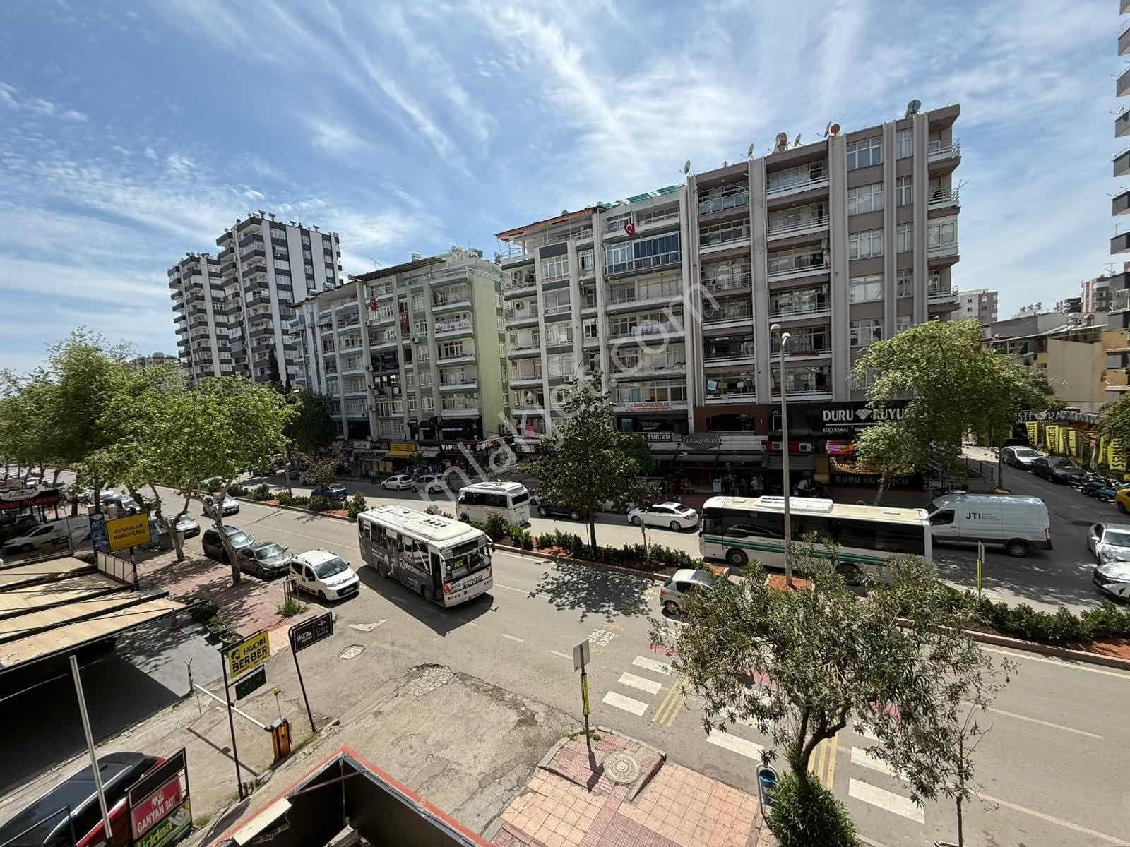 Barajyolu Blv Üzeri/adana Koleji Cvr/geniş/4+1/k.mutfak/iskanlı!