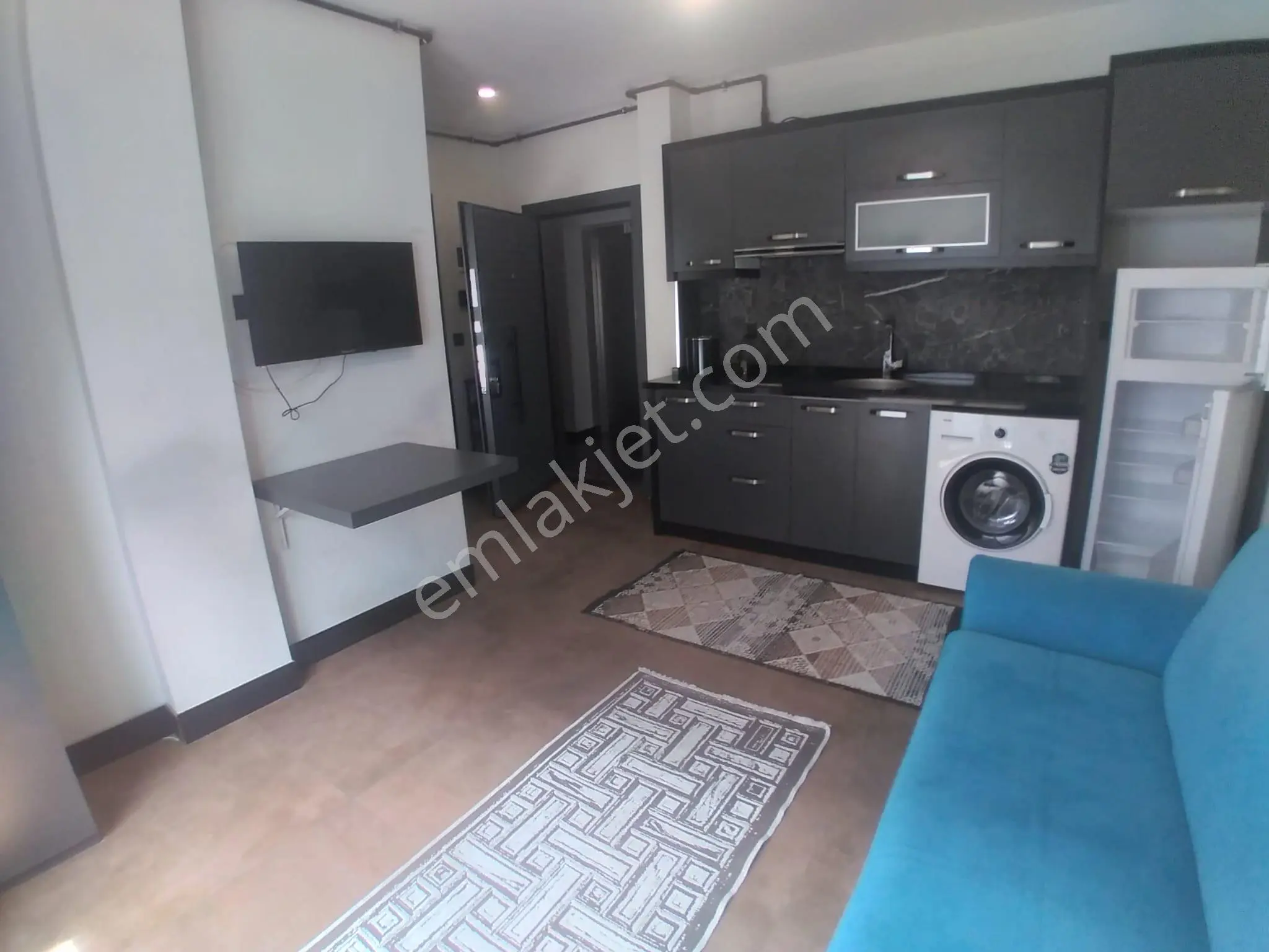 Ender Uysaldan Çamlıkta Kiralık 1+1 Klimalı Asansörlü Apart... - Görsel 2