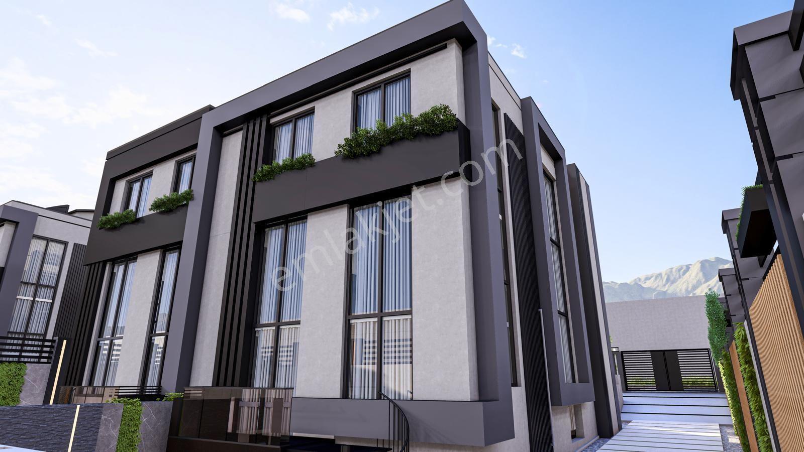 Isparta Merkez Mehmet Tönge’nin Özel Tasarımı İle Mahremiyet Sunan 4 Katlı Havuzlu Malikanesi - Görsel 7