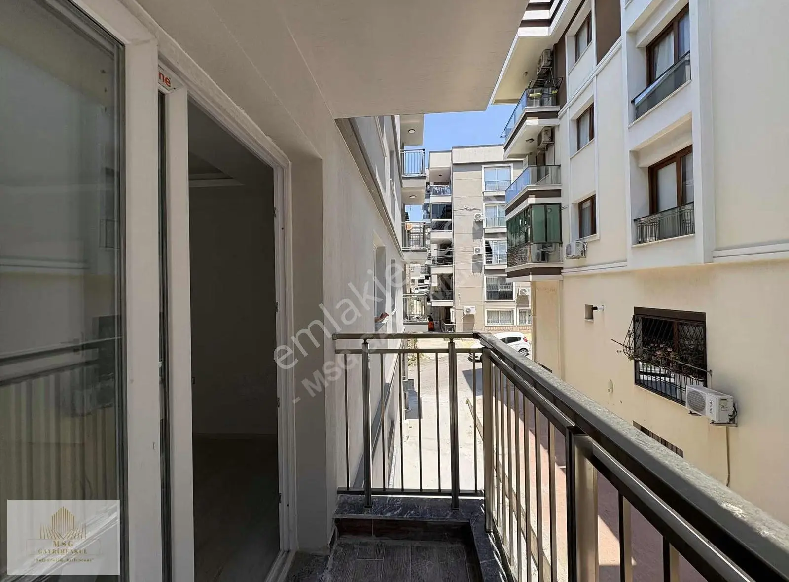 Msg'den İzmirpark Avm Yakını Sıfır Binada Otoparklı 2+1 Daire - Görsel 8