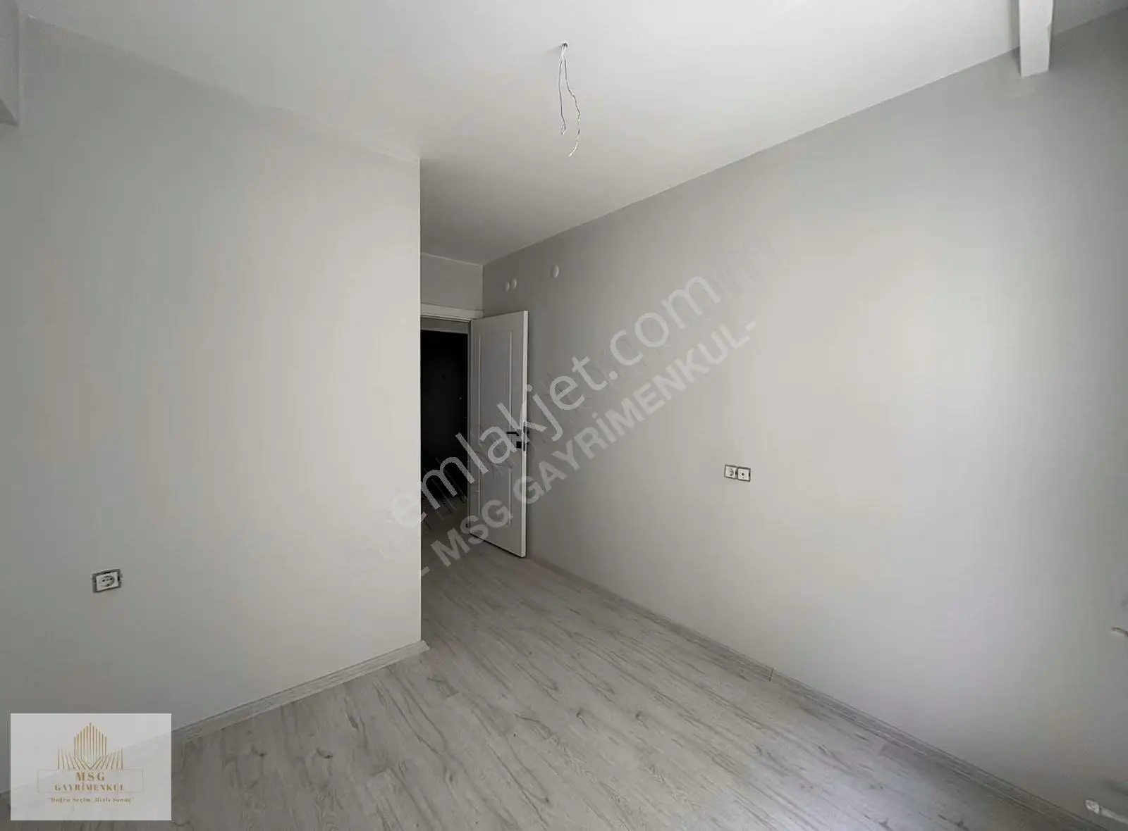 Msg'den İzmirpark Avm Yakını Sıfır Binada Otoparklı 2+1 Daire - Görsel 2