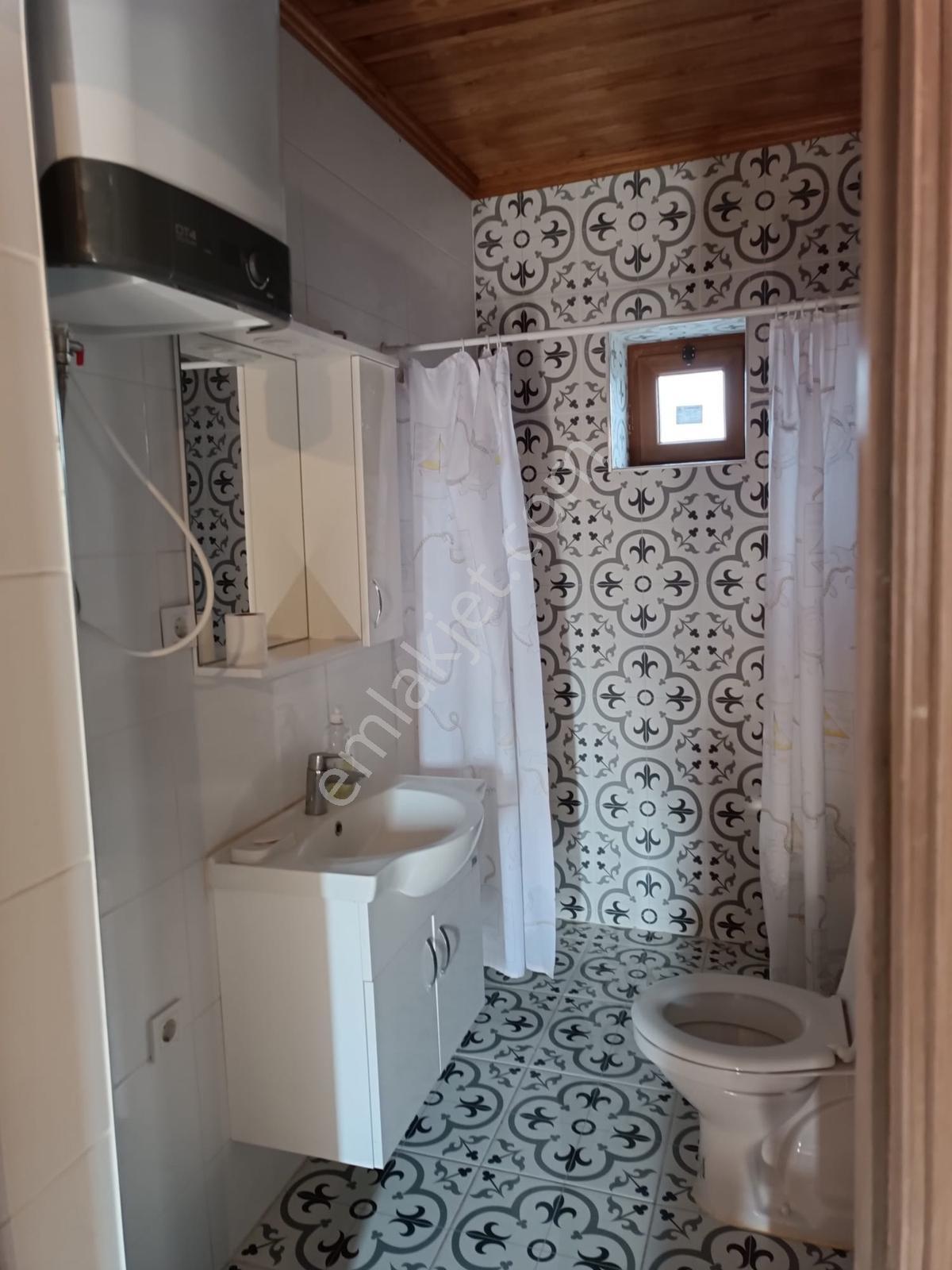 İzmir Dikili Bademlide Kiralık Müstakil Bahçeli Taş Ev - Görsel 27