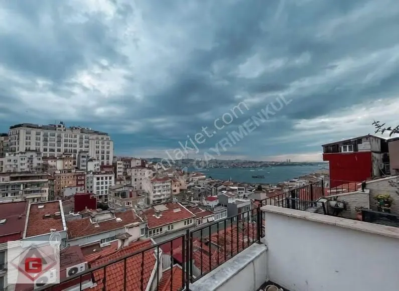 Cihangirde Airbnb İzinli Teraslı Deniz Manzarali Dublex - Görsel 2