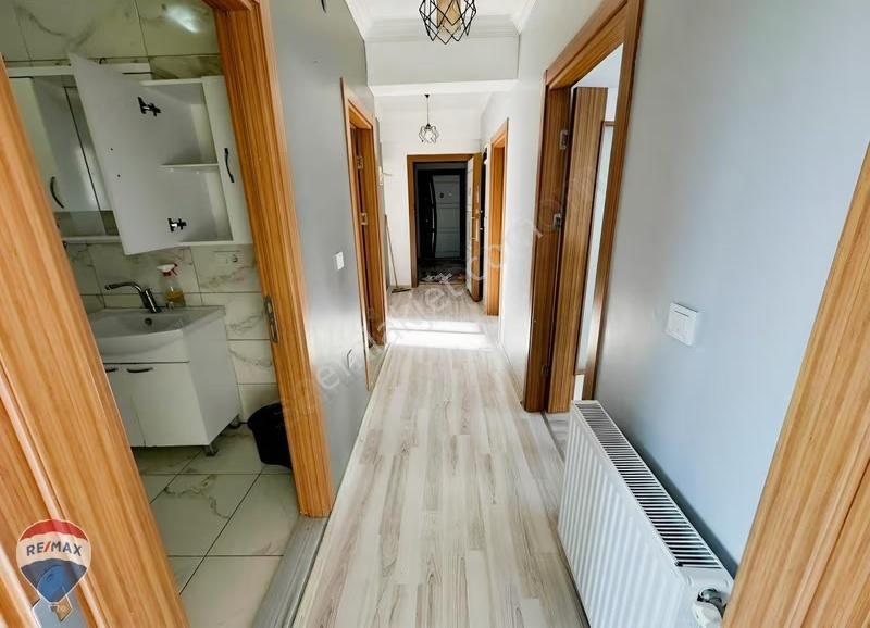 Remax Rıdvan Gedik Söğütlü Sitesinde 85 M2 / 2+1 Satılık Daire - Görsel 4