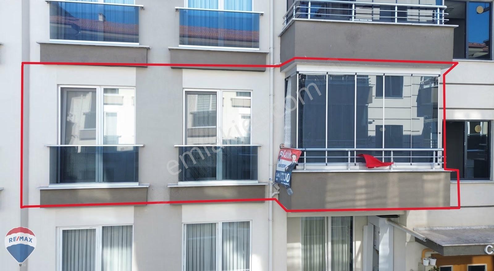 Remax Rıdvan Gedik Söğütlü Sitesinde 85 M2 / 2+1 Satılık Daire - Görsel 9