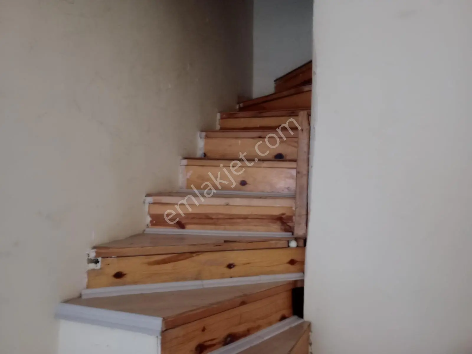 Maliye Arkasında 166m2 Bahçeli 2ayrı 2+1daireli Satılık Müstakil - Görsel 23