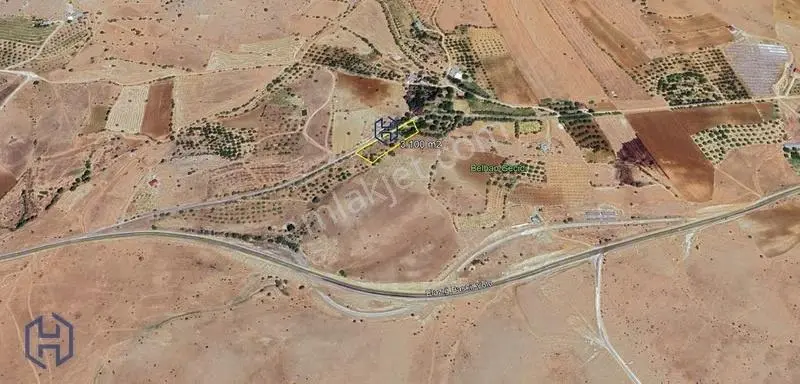 Harbert Kayabeyli'de Satılık 3100 M2 Yola Sıfır Satılık Tarla - Görsel 3