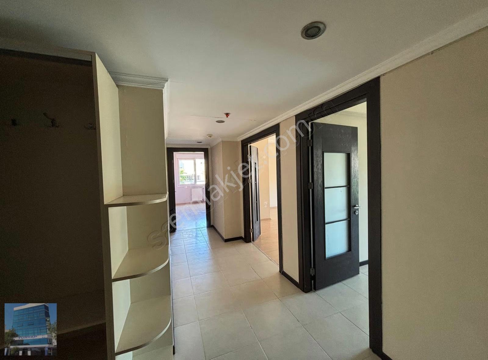 Yelken Park Evlerinde Kiralık 170 M2 3+1 Daire - Görsel 26