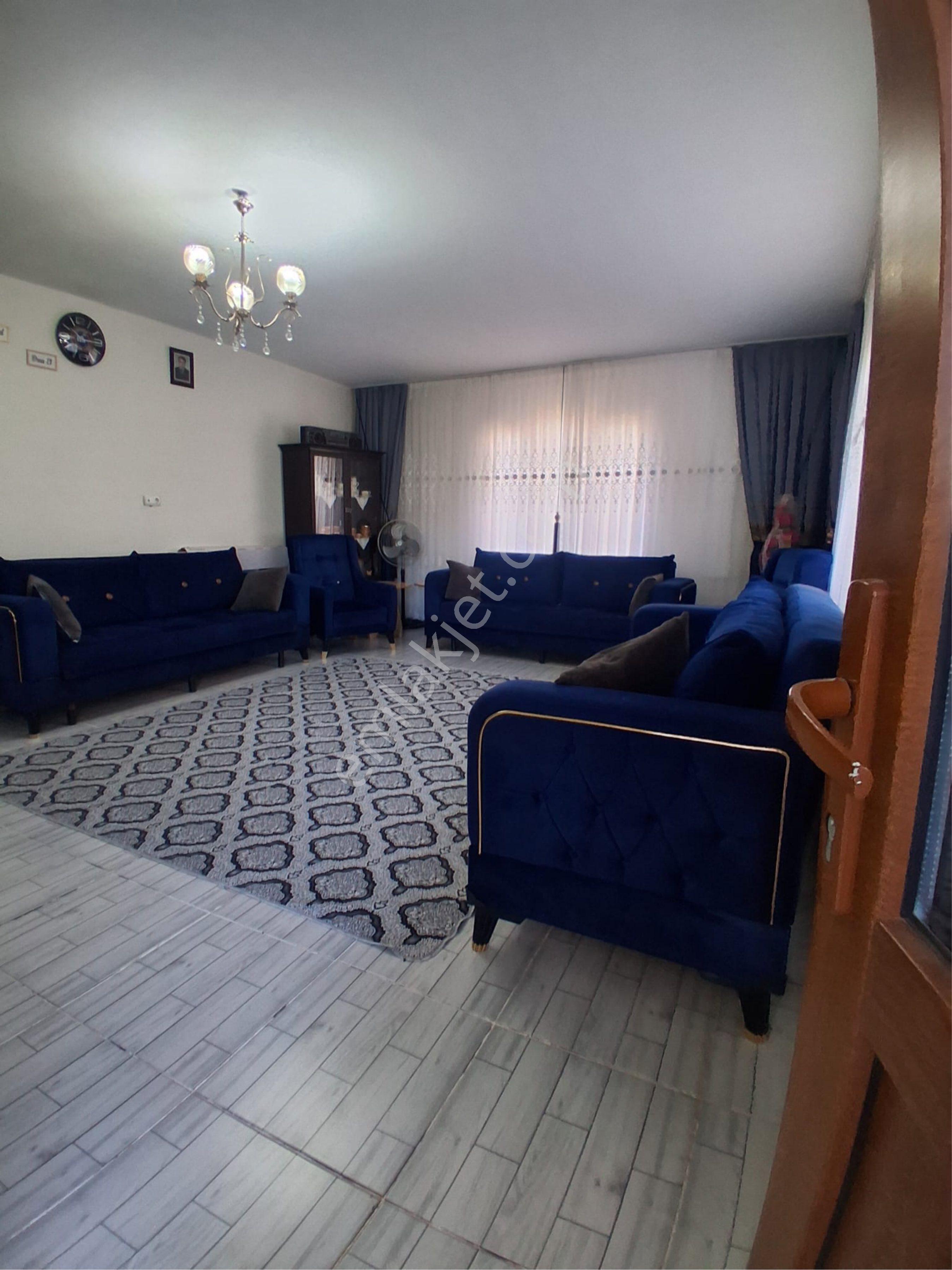Tepe Gayrimenkul’den Onat Kutlar’da Satılık Bina