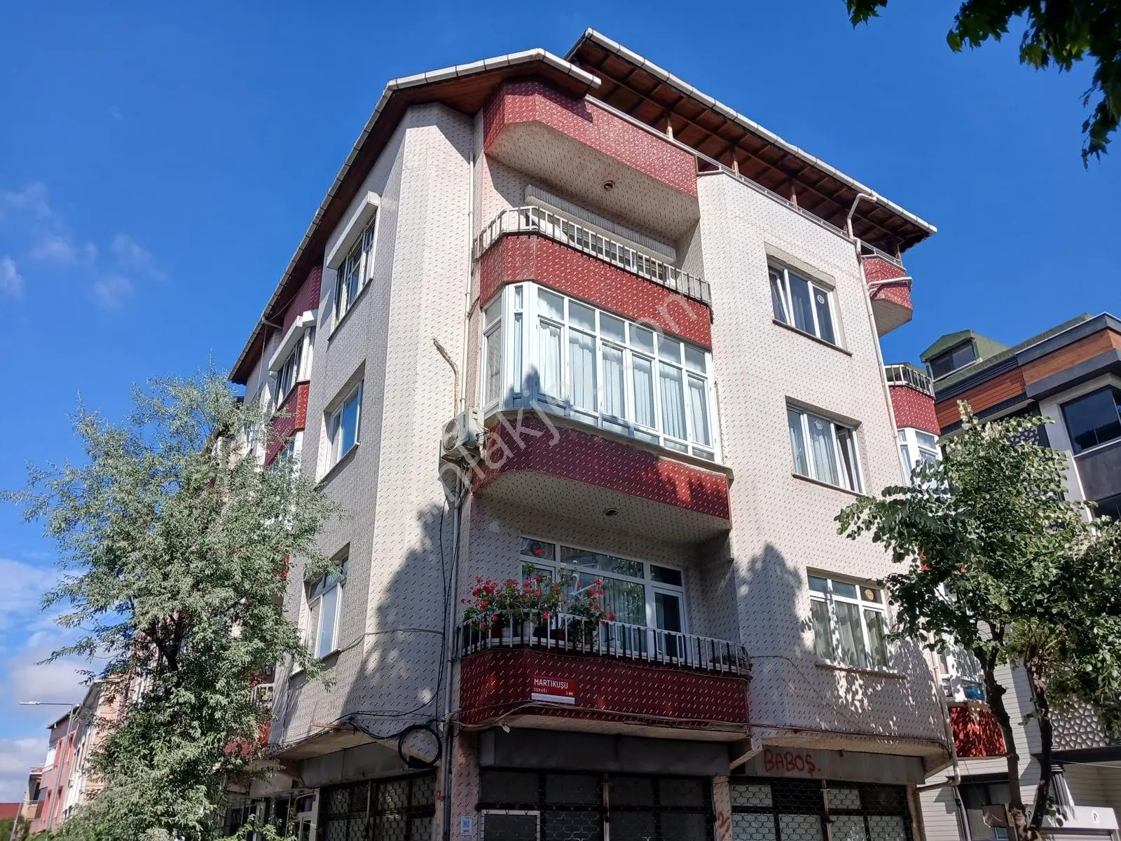 Karlıtepe'de 220 M2 Merkezi Lokasyonda Satılık Dubleks Daire