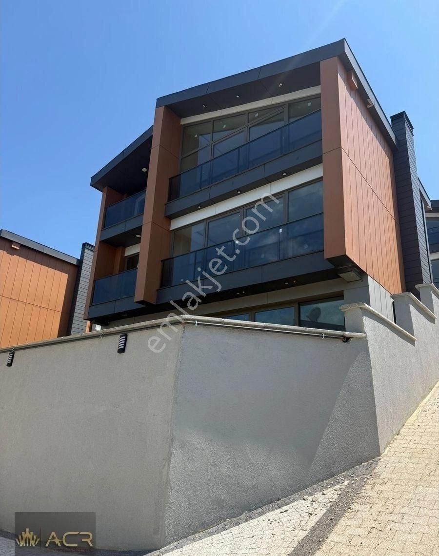 Şile Kadraj Sitesinde Deniz Manzaralı Kiralık Villalar - Görsel 12