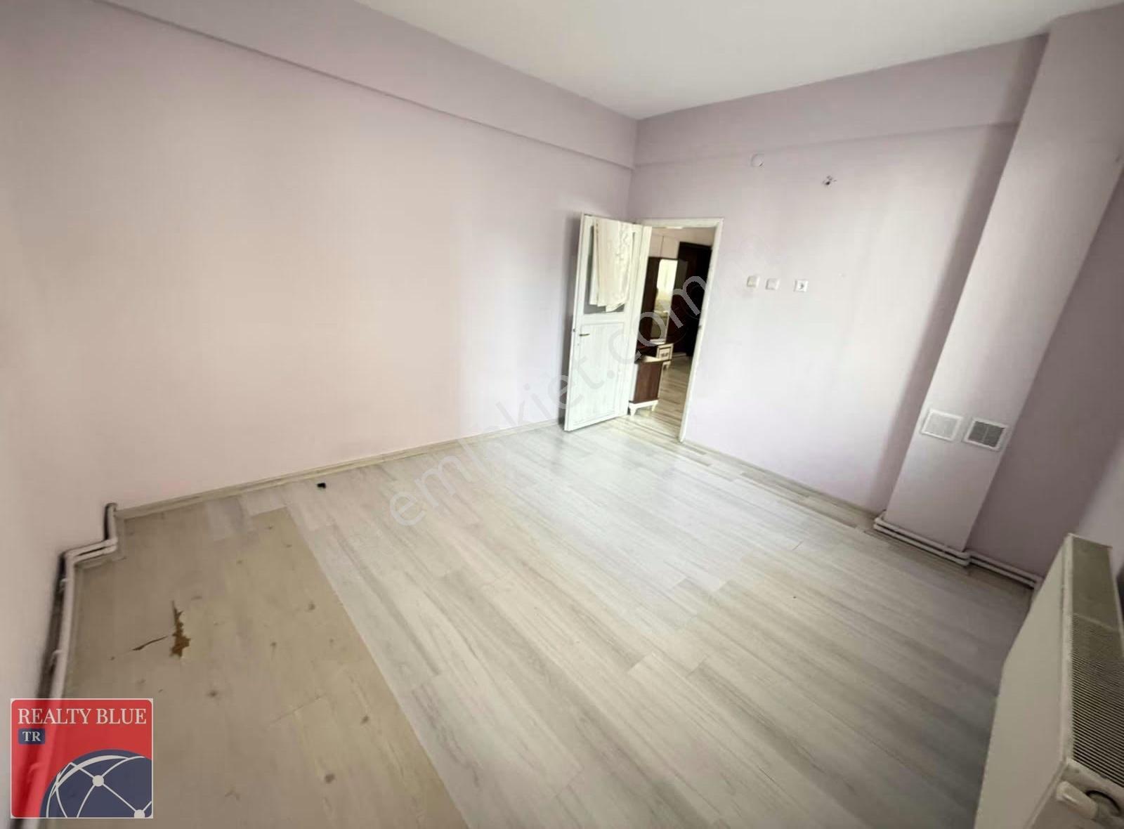 Sultanbeyli'de Kiralık 2 + 1 Daire - Görsel 7