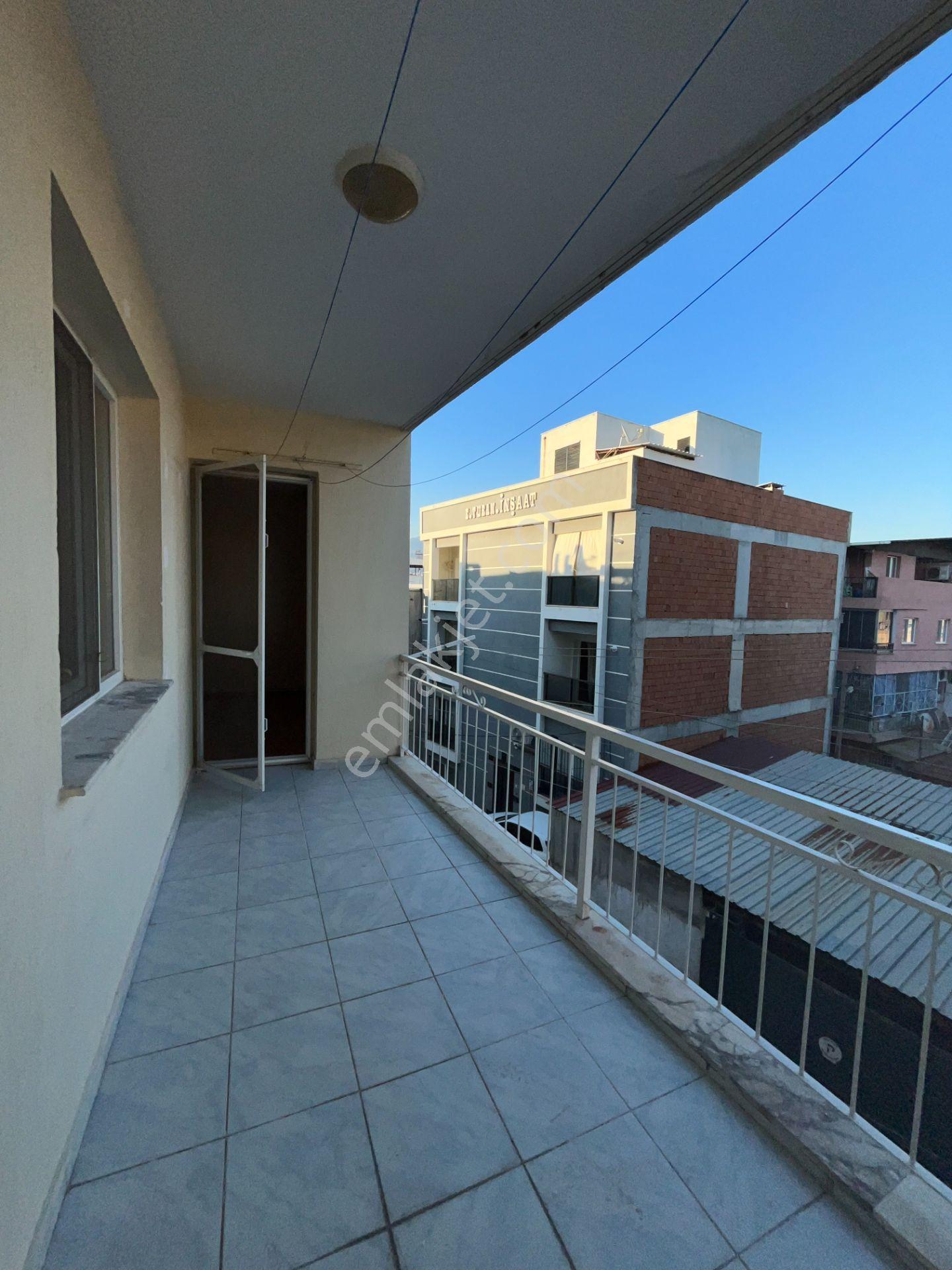 Gümüşpala Merkez'de Doğalgazlı Ve Ara Kat 3+1 Kiralık Daire - Görsel 5
