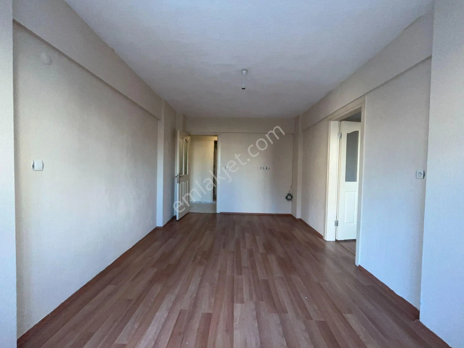 Gümüşpala Merkez'de Doğalgazlı Ve Ara Kat 3+1 Kiralık Daire - Görsel 3