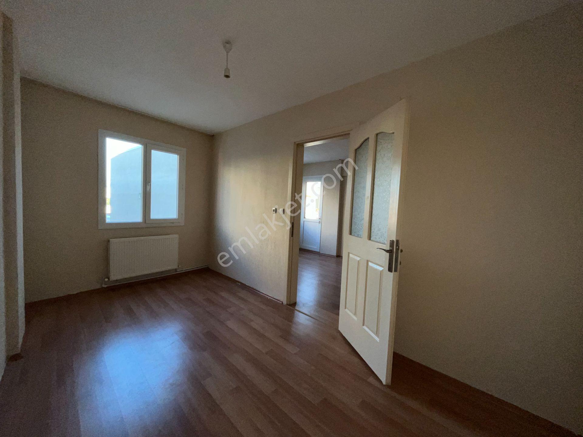 Gümüşpala Merkez'de Doğalgazlı Ve Ara Kat 3+1 Kiralık Daire - Görsel 16