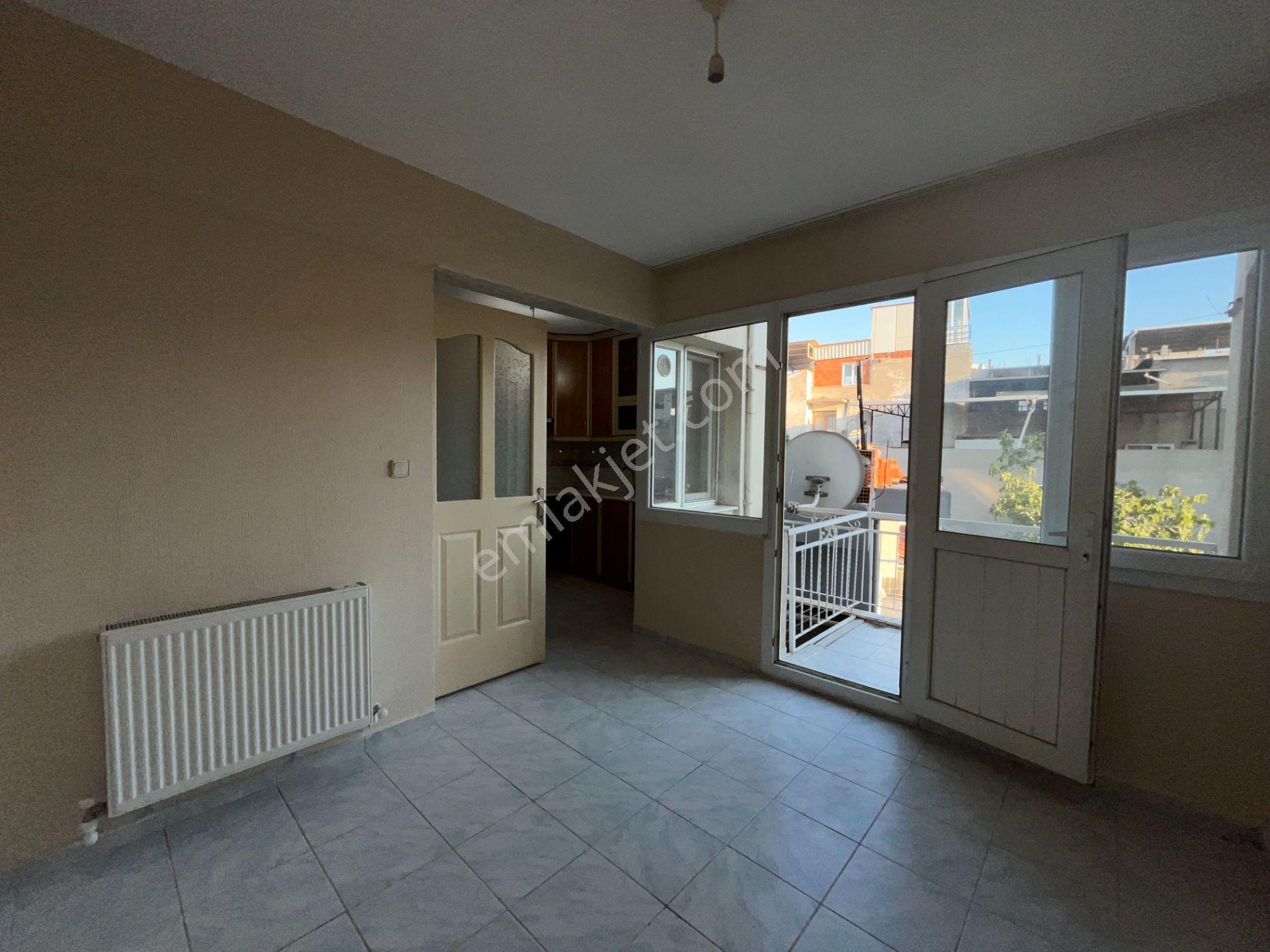 Gümüşpala Merkez'de Doğalgazlı Ve Ara Kat 3+1 Kiralık Daire - Görsel 12