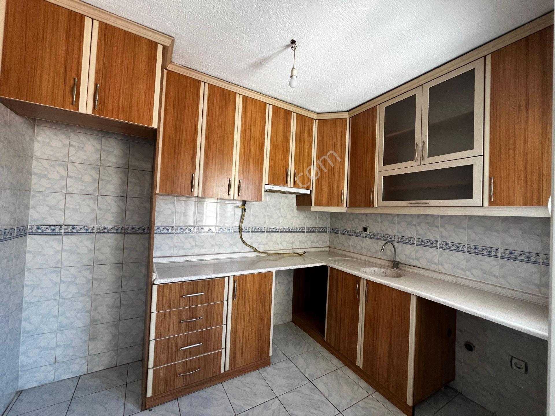 Gümüşpala Merkez'de Doğalgazlı Ve Ara Kat 3+1 Kiralık Daire - Görsel 14