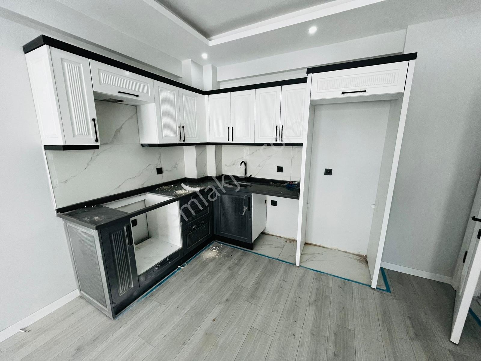 Gömeç Çarşı Merkezinde Lüx 2+1 Açık Mutfak Modern Daire - Görsel 14