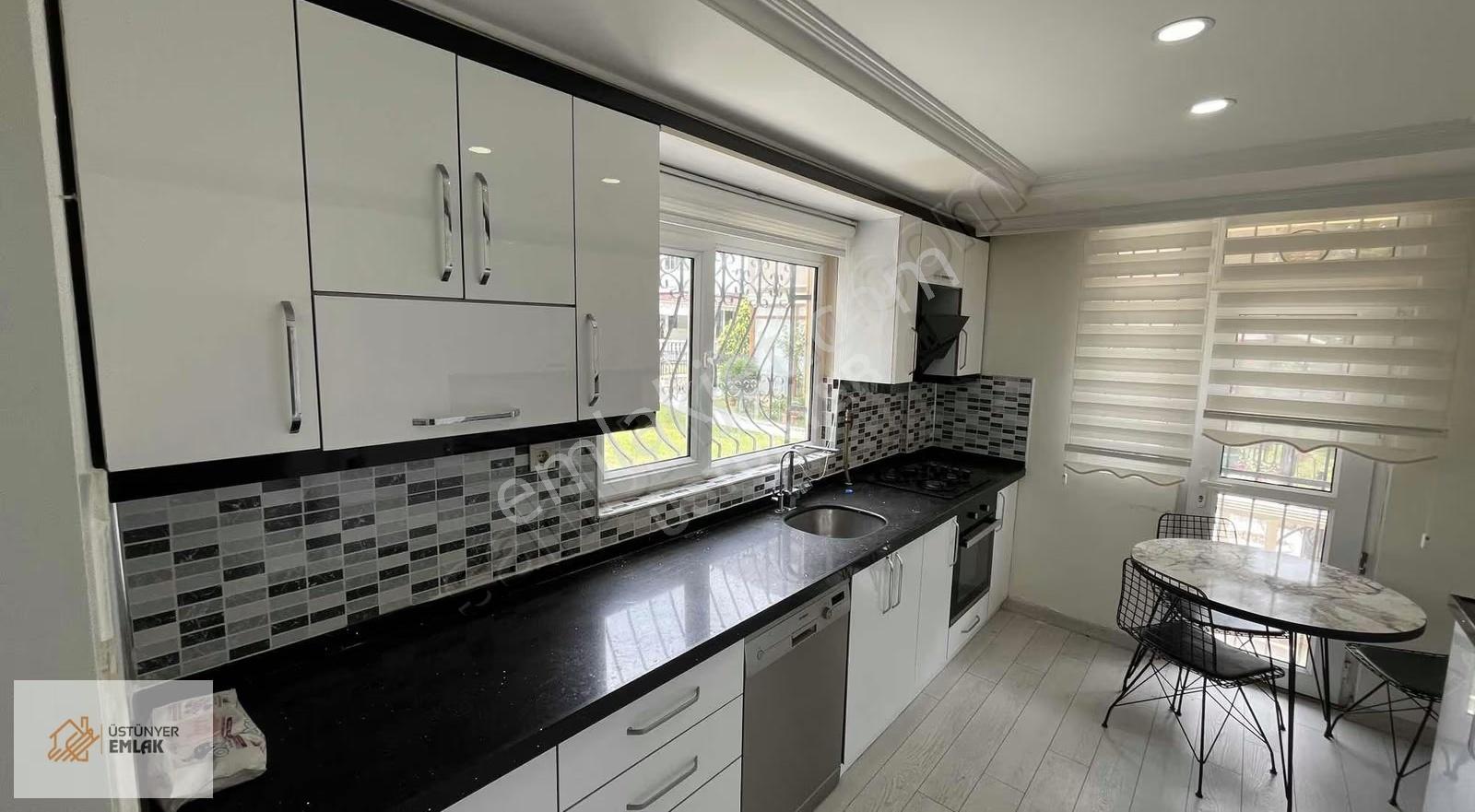 Güzelce Kale Konakları Sitesi'nde Kiralık 5+1 Eşyalı Villa - Görsel 12