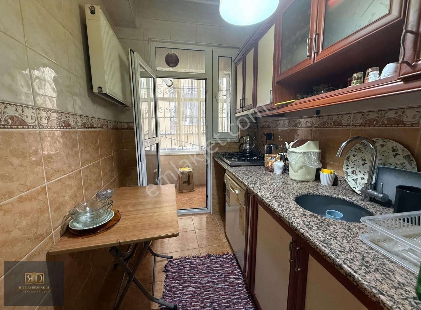 Rd'den Çeliktepede Metroya Yürüme Mesafesinde Ful Eşyalı Daire - Görsel 17