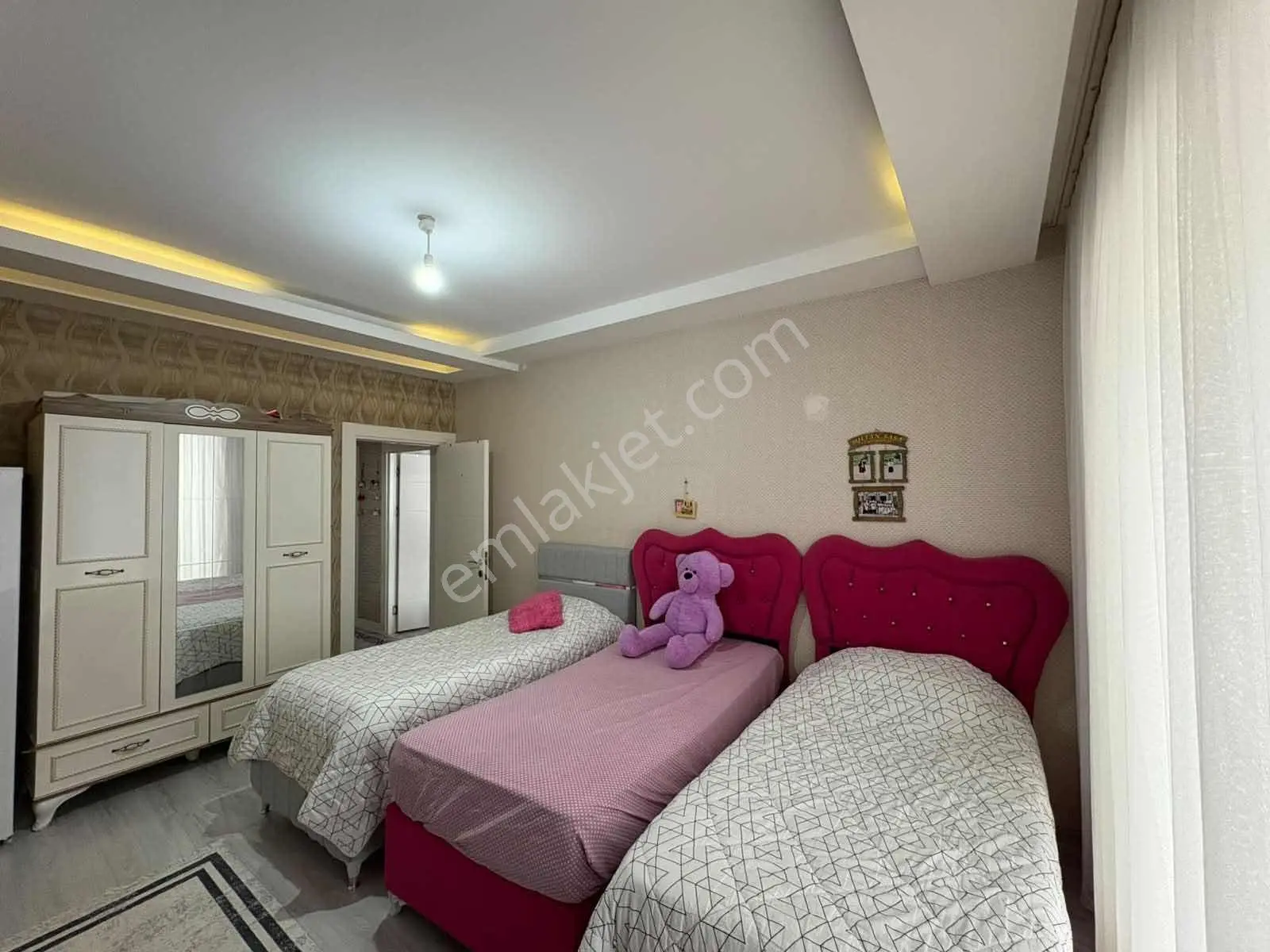 Bağcılar Bölgesi Araç Muayene Karşısı Fırsat 3+1 Daire - Görsel 2