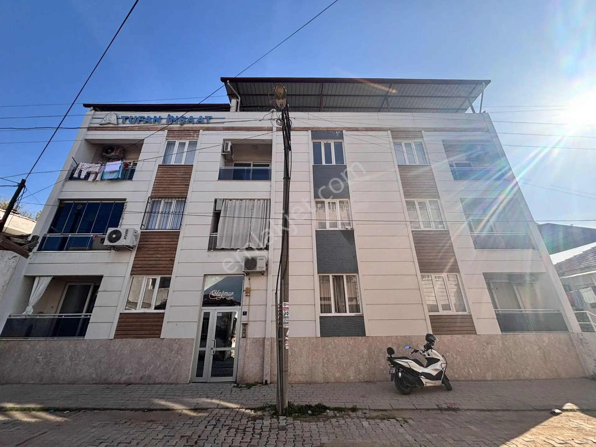 Sümer'de Kampüse Yakın Konumda Ve Balkonlu Satılık 1+1 Daire