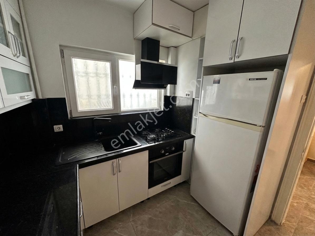 Kennedy Caddesi Üzerinde Prestijli Konumda Kiralık Daire - Görsel 6