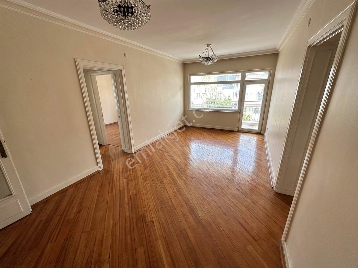 Kennedy Caddesi Üzerinde Prestijli Konumda Kiralık Daire - Görsel 10