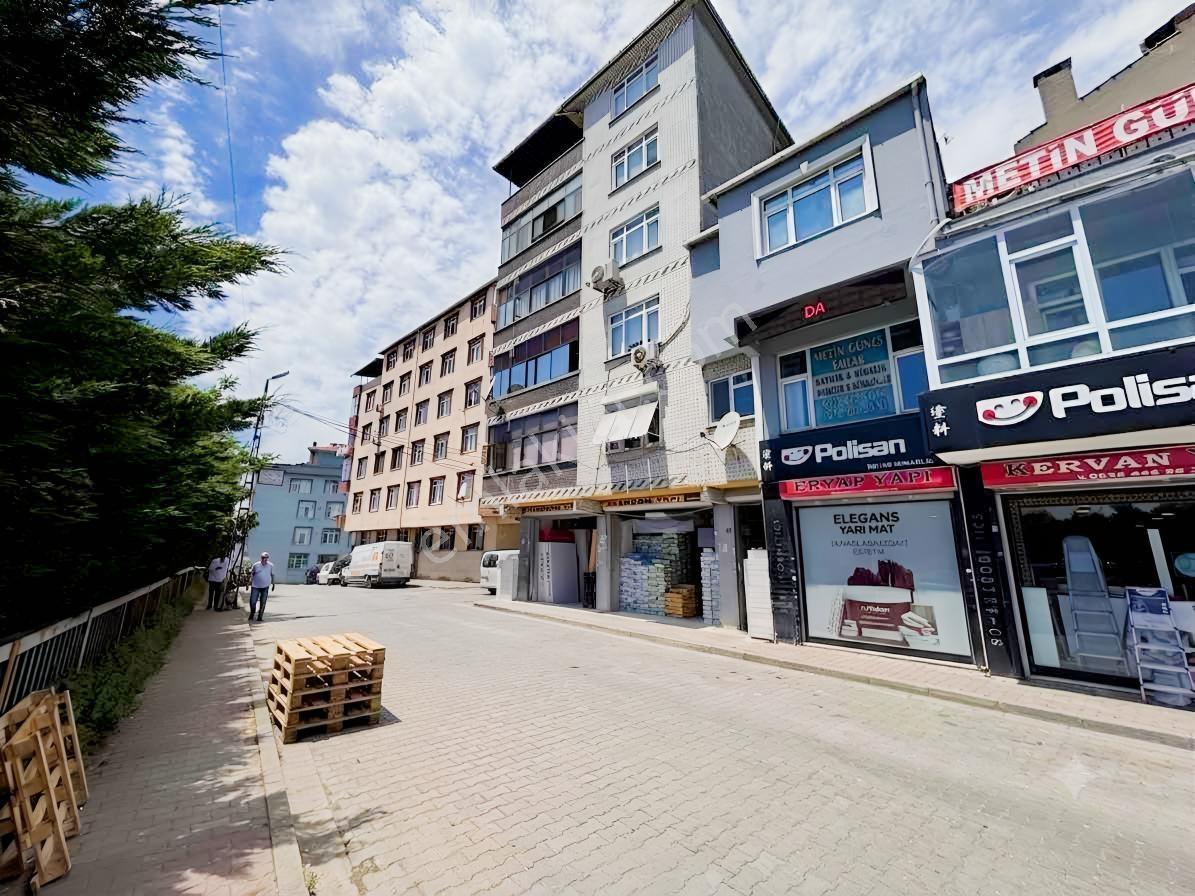Kağıthane'de Metrobüs Karşısında 3+1 Kiralık Daire - Görsel 8