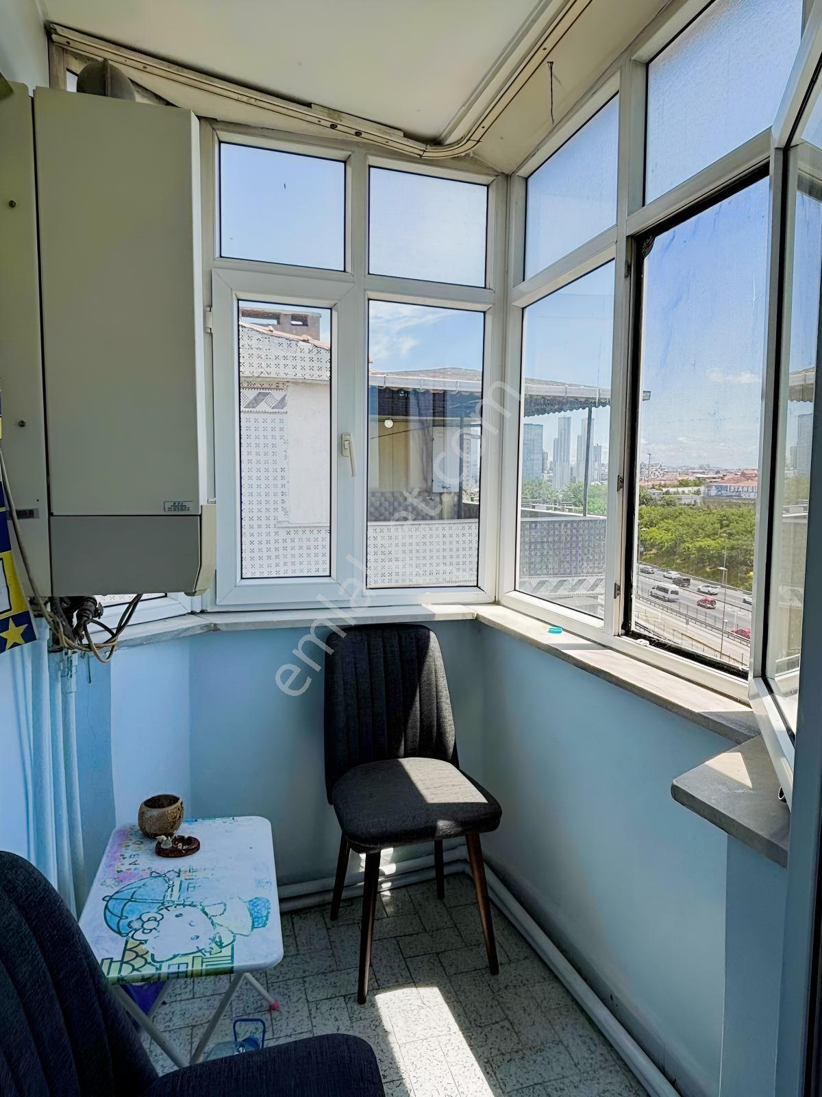 Kağıthane'de Metrobüs Karşısında 3+1 Kiralık Daire - Görsel 30