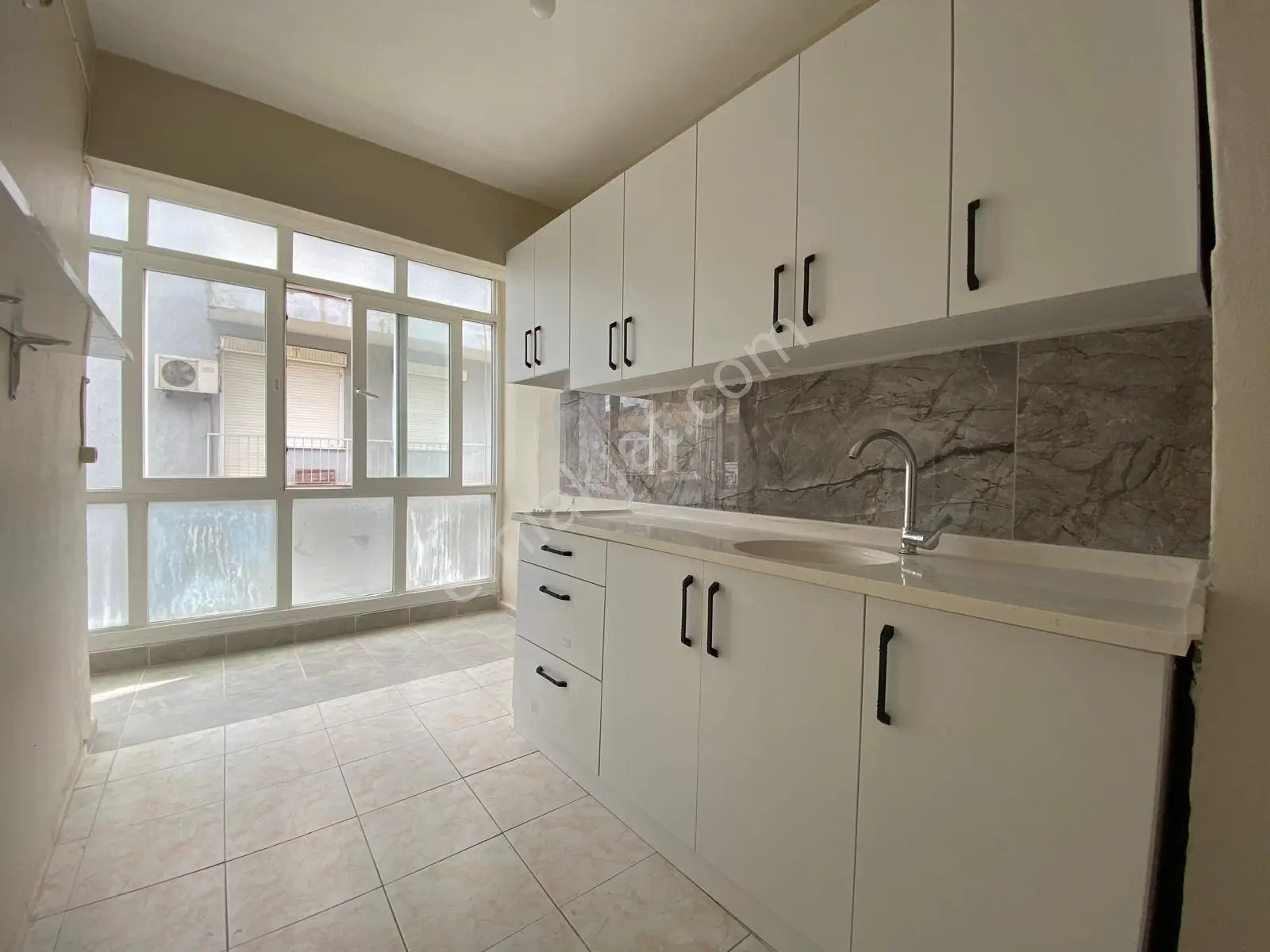 Güzelyalıda Merkezi Konum 40 Sokakta Ara Kat 2+1 Kiralık Daire - Görsel 6