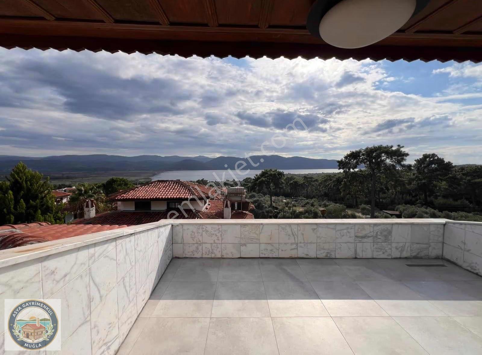 Akyaka'da Panoramik Deniz Manzaralı, Lüks Tripleks Villa - Görsel 21
