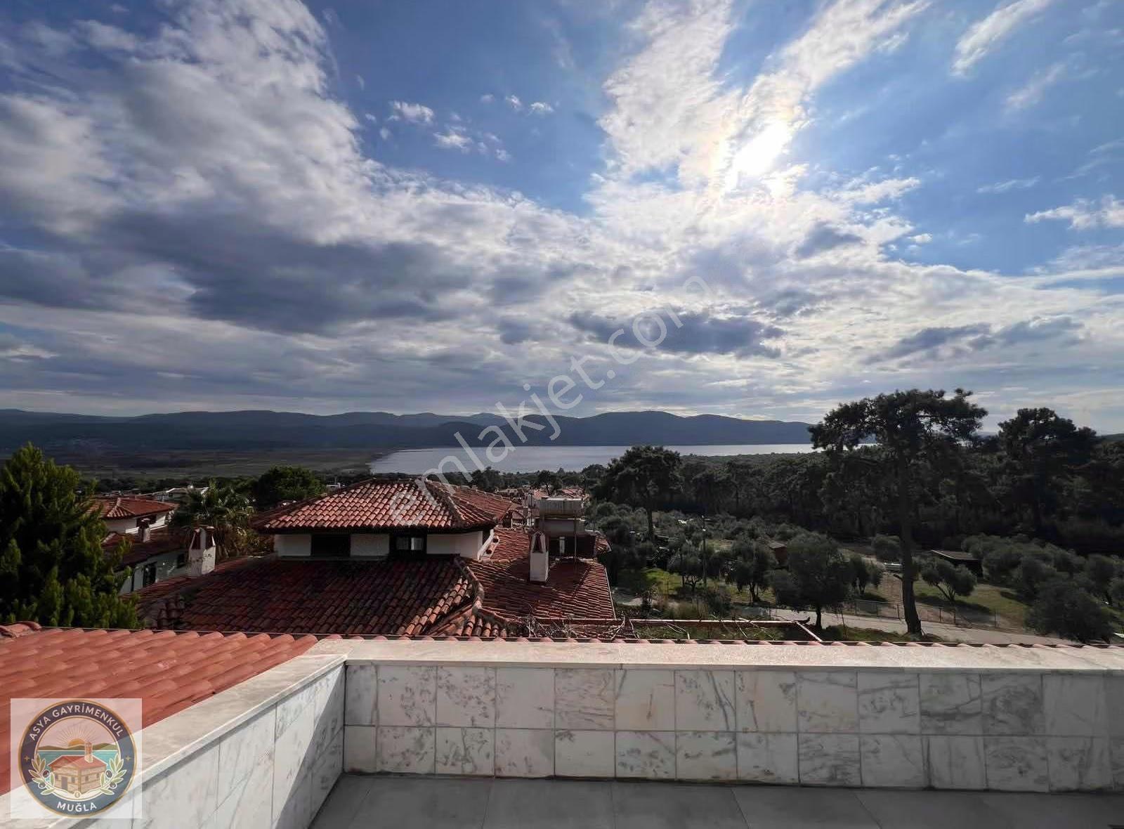 Akyaka'da Panoramik Deniz Manzaralı, Lüks Tripleks Villa - Görsel 6