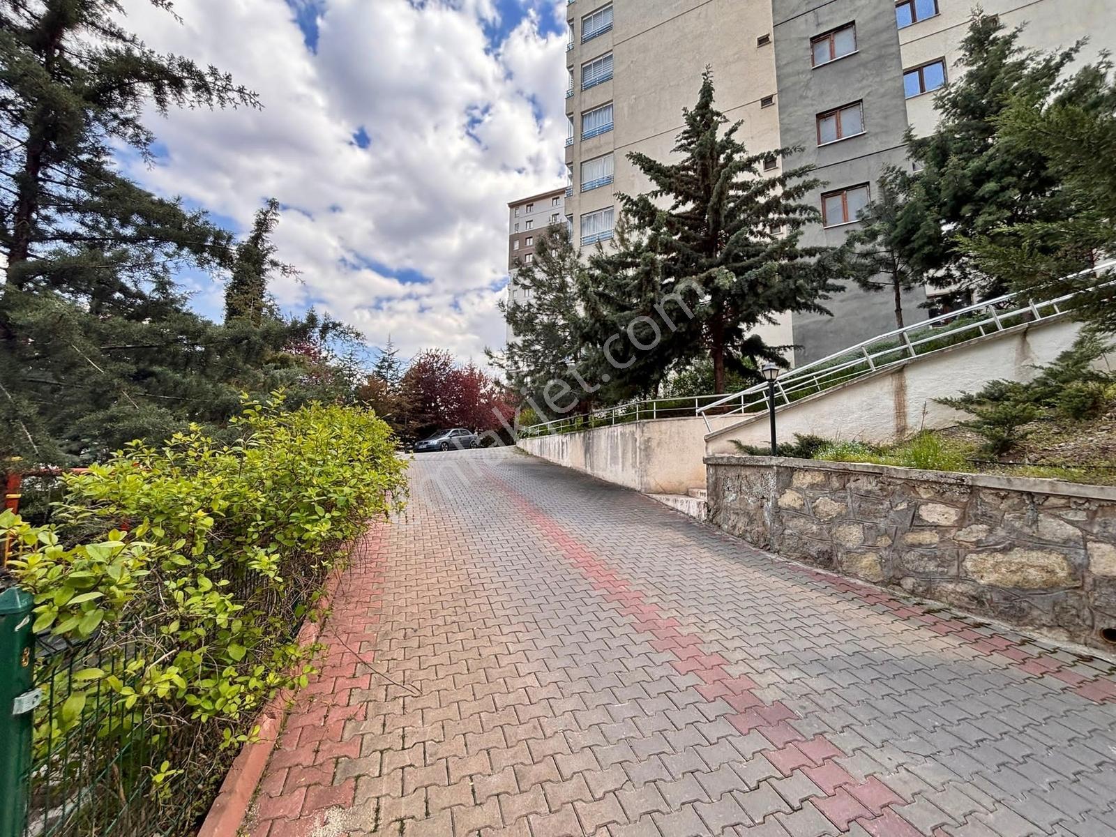 4+1 10.kat Etlik Merkezde Ekstralı Yüksek Ara Kat Kiralık Site - Görsel 33