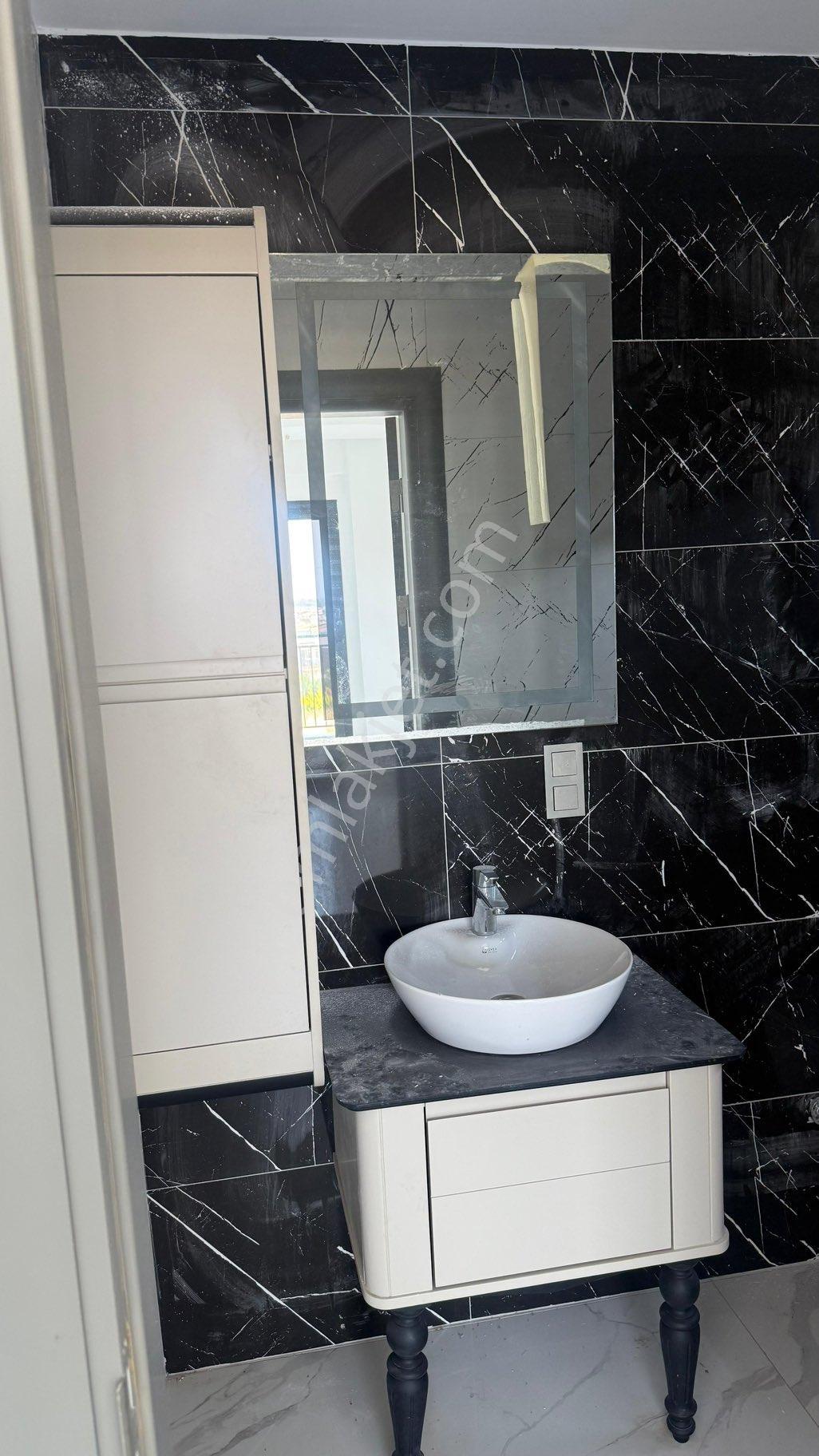 Güzelçamlıda Özel Havuzlu 4+2 Müstakil Villa - Görsel 22