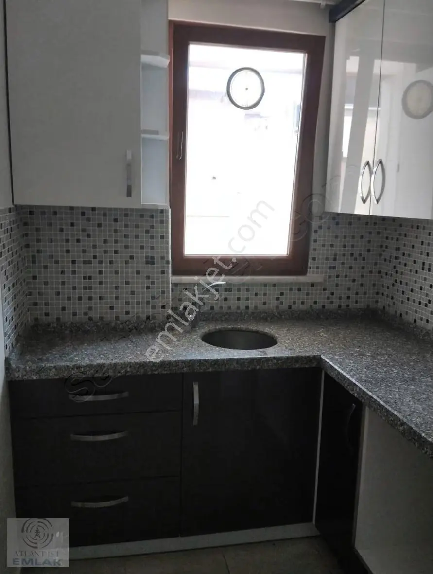 Kayışdağı Dörtyol Işıklarda 2+1 75m2 2.kat Asansörlü Otoparklı - Görsel 5