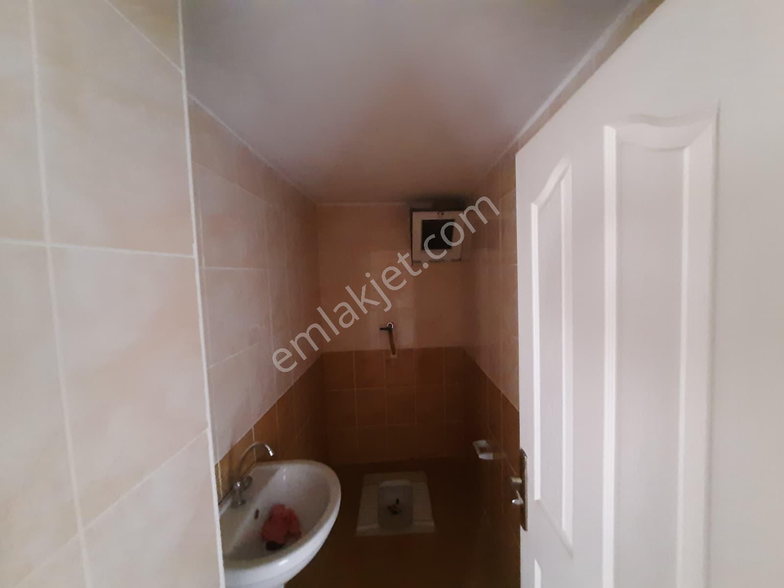 Şehrin Merkezi Derebahçede 3+1 Kiralık Daire - Görsel 9