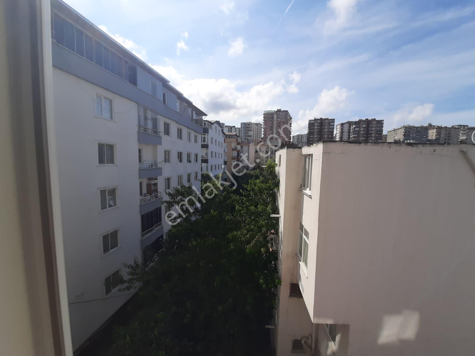Şehrin Merkezi Derebahçede 3+1 Kiralık Daire - Görsel 26
