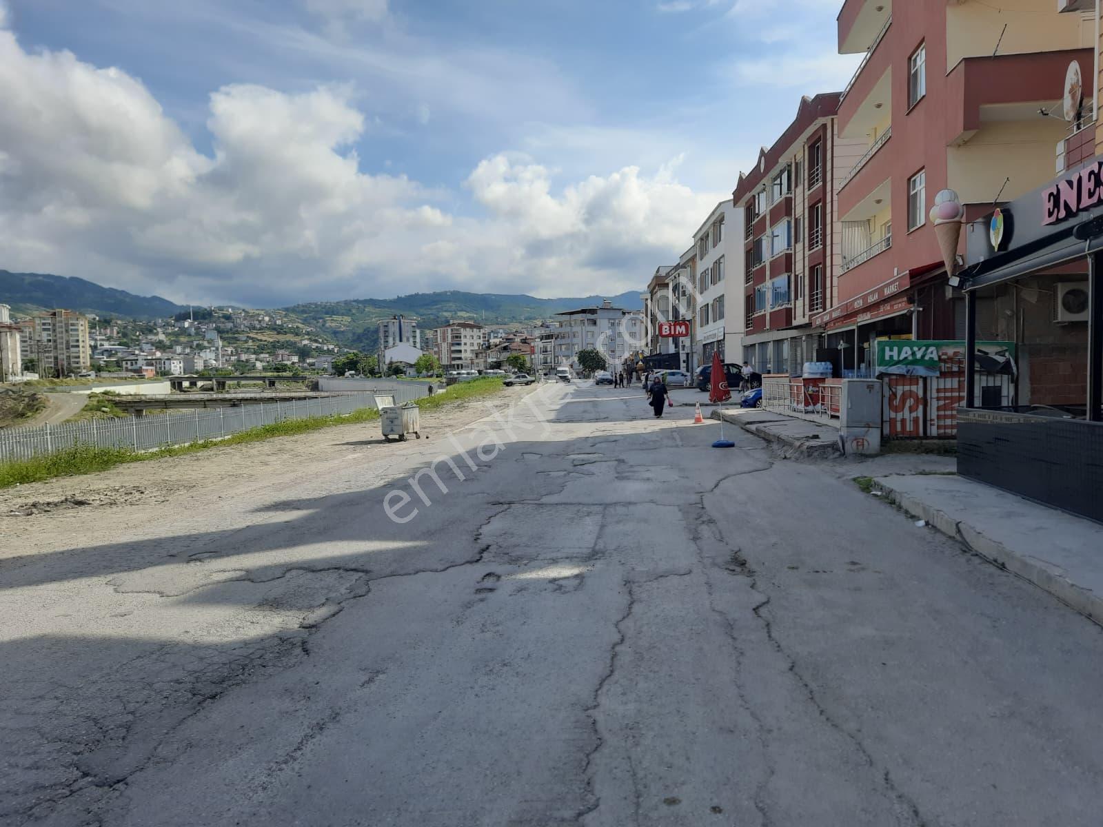 Şehrin Merkezi Derebahçede 3+1 Kiralık Daire - Görsel 5