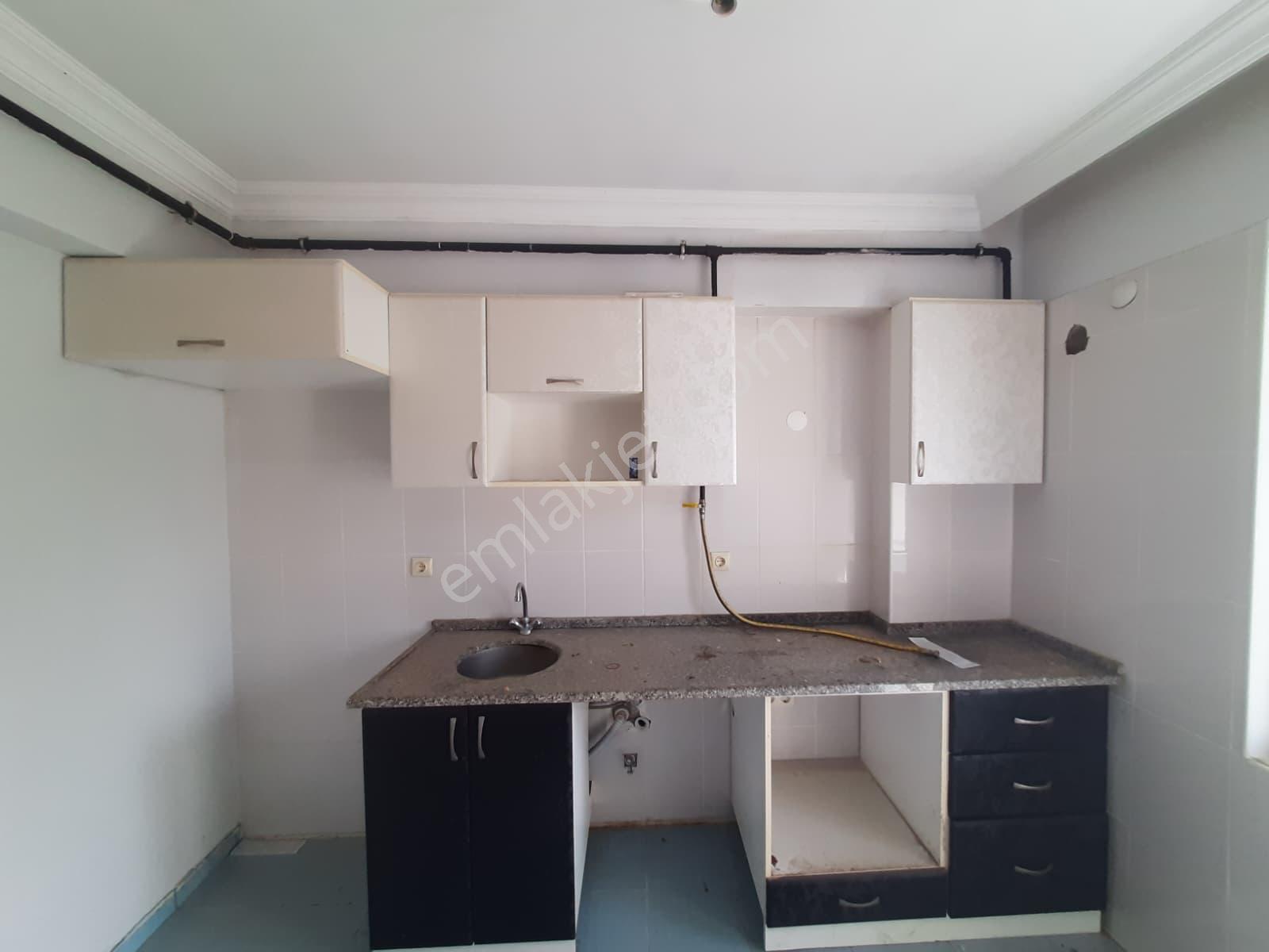 Şehrin Merkezi Derebahçede 3+1 Kiralık Daire - Görsel 11