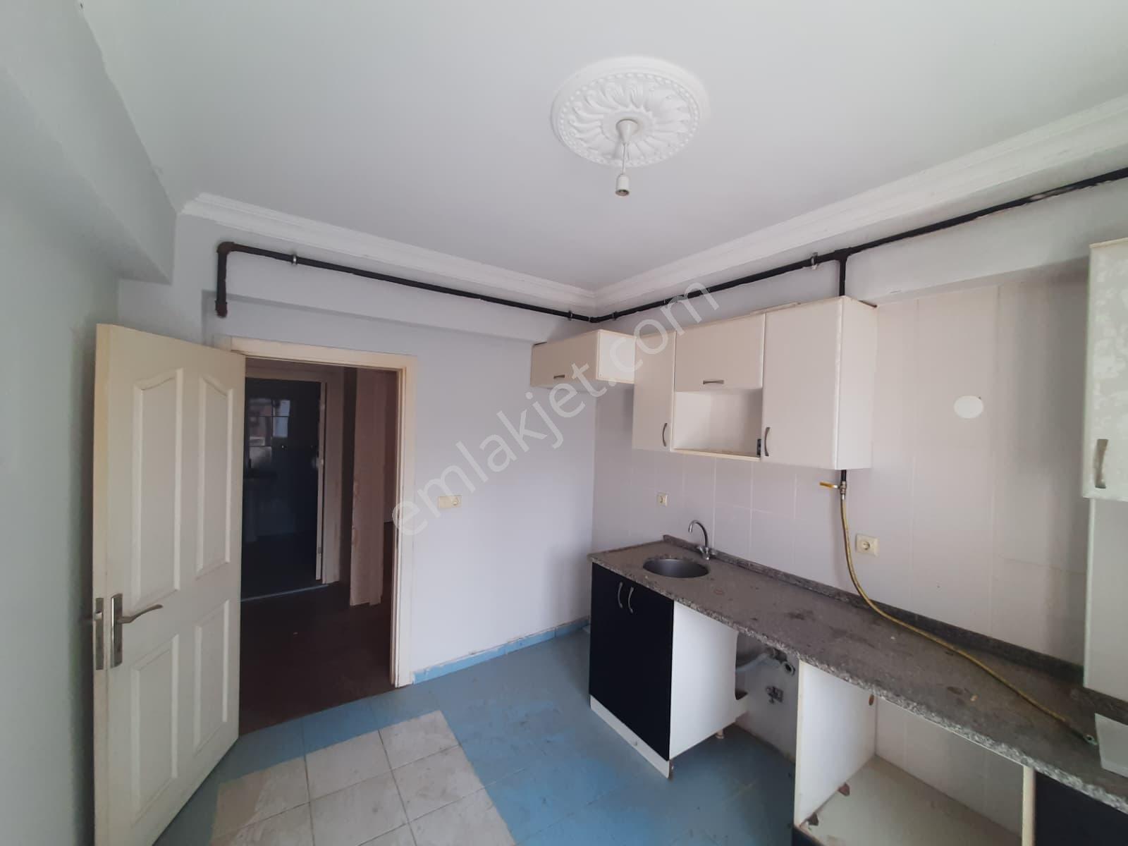 Şehrin Merkezi Derebahçede 3+1 Kiralık Daire - Görsel 6