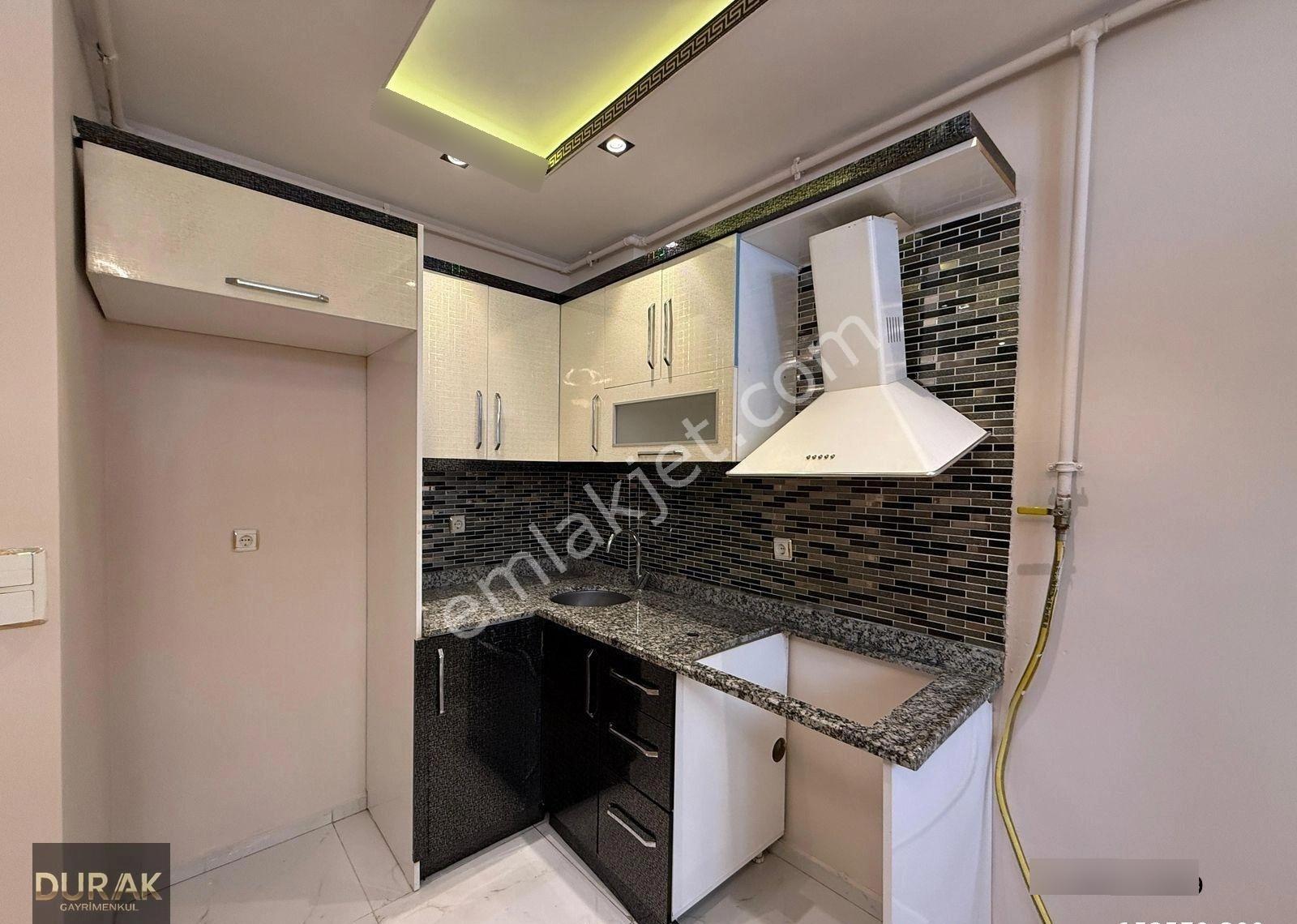 Güzelyurt Mah'de Metrobüse Yakın 1+1 V.i.p Tasarım Bahçeli Daire - Görsel 7