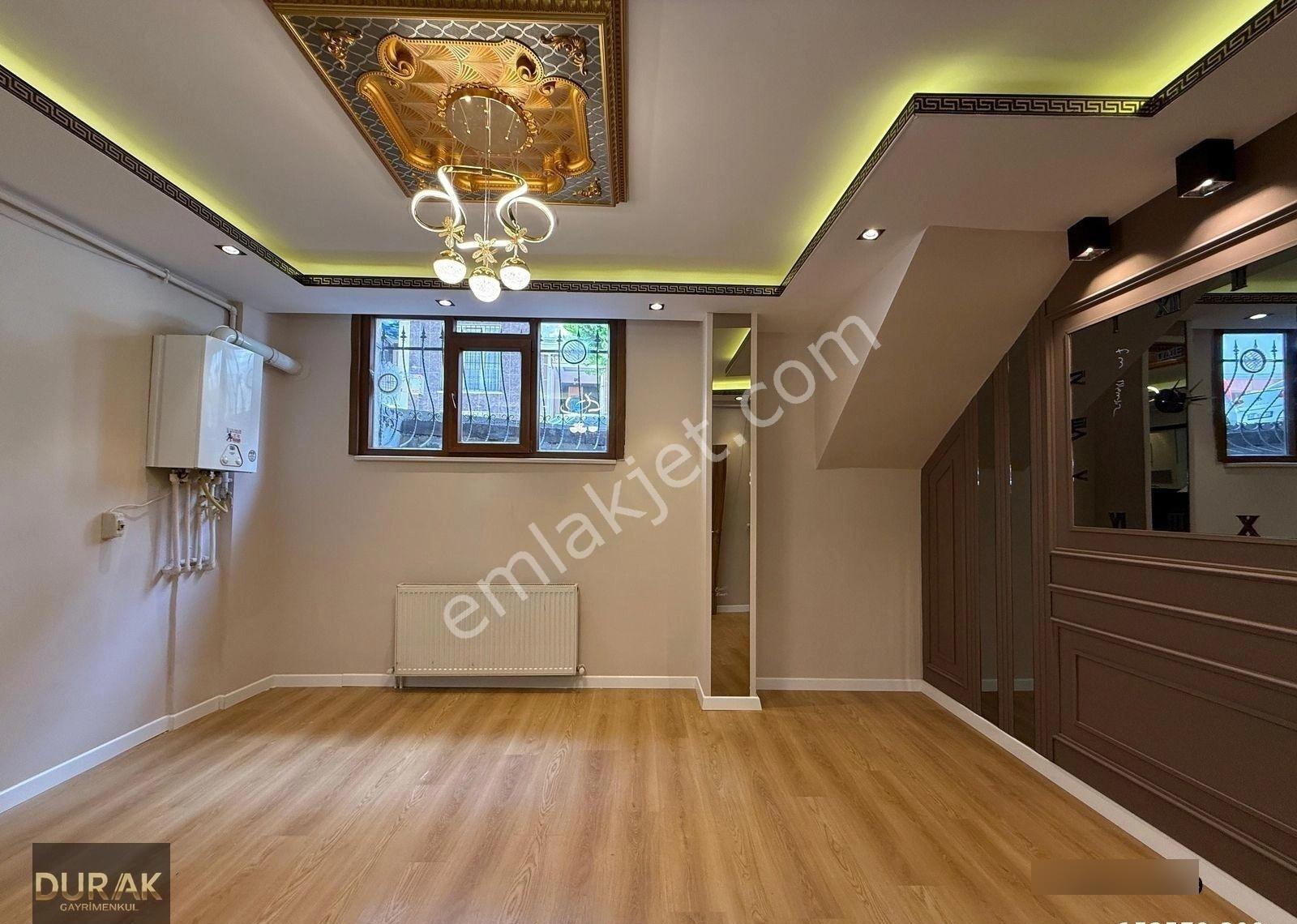 Güzelyurt Mah'de Metrobüse Yakın 1+1 V.i.p Tasarım Bahçeli Daire - Görsel 3