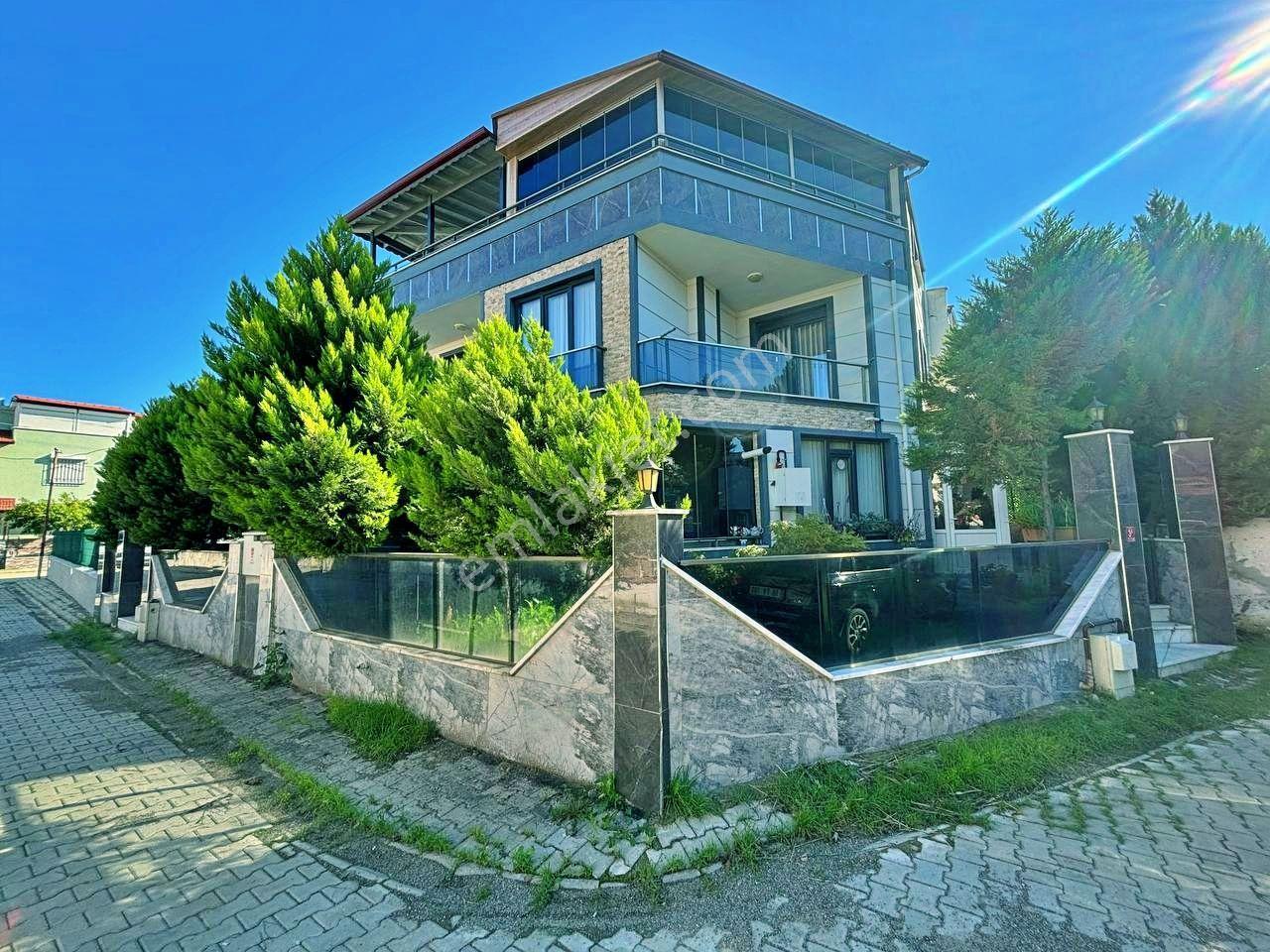 Uytun'dan Burhaniye Öğretmenler Mahallesinde 4+1 Satılık Villa - Görsel 15