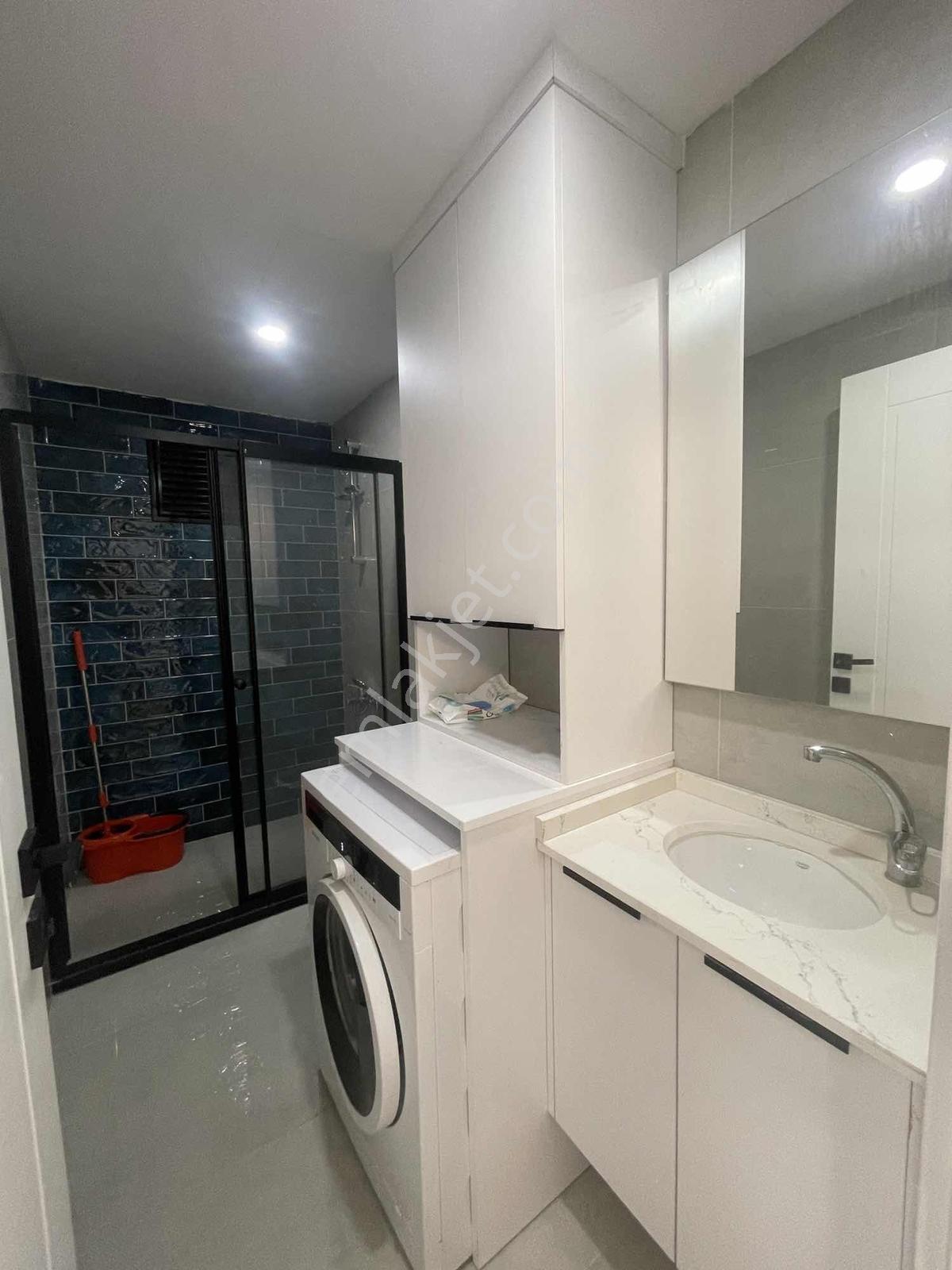 Stadyum Bulvarı Uzerı Guvenlıklı Lux Sıtede Esyalı Balkonlu 1+1 - Görsel 2