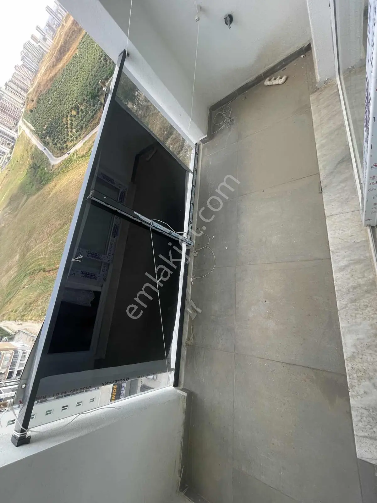 Stadyum Bulvarı Uzerı Guvenlıklı Lux Sıtede Esyalı Balkonlu 1+1 - Görsel 4