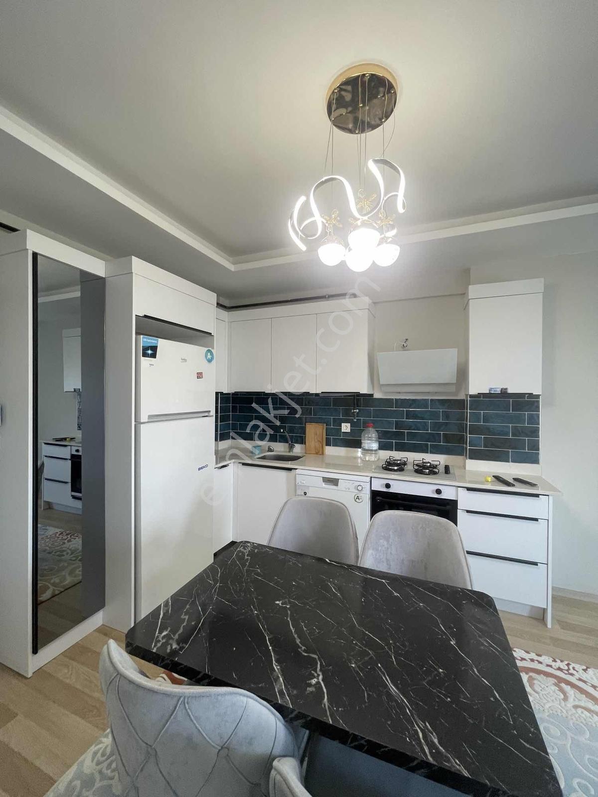 Stadyum Bulvarı Uzerı Guvenlıklı Lux Sıtede Esyalı Balkonlu 1+1 - Görsel 7