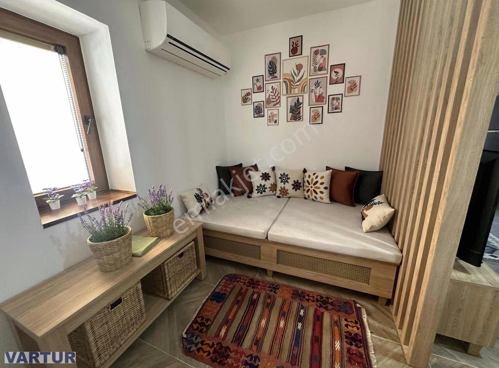 Ovacıkta Site İçersinde Kiralık Eşyalı Taş Villa - Görsel 23
