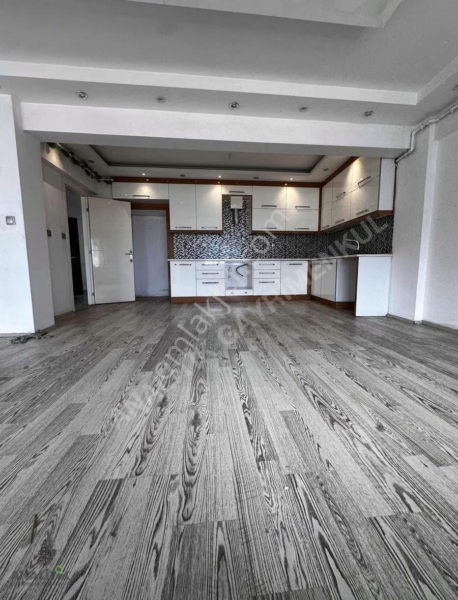 Denizli Lisesi Işıklarında Lüks Kiralık 3+1 Arakat Daire - Görsel 8