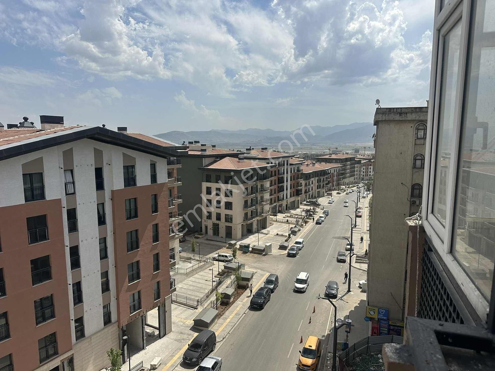 Çarşı Merkezde Şelale Park Altı Satılık 3+1 Fırsat Daire - Görsel 12